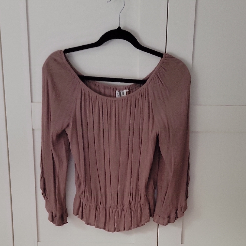 ❄️3/$30 Women's Tape Long Sleeve Peasant Top